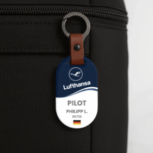 lufthansa-first-officer-tag--smart-beacon